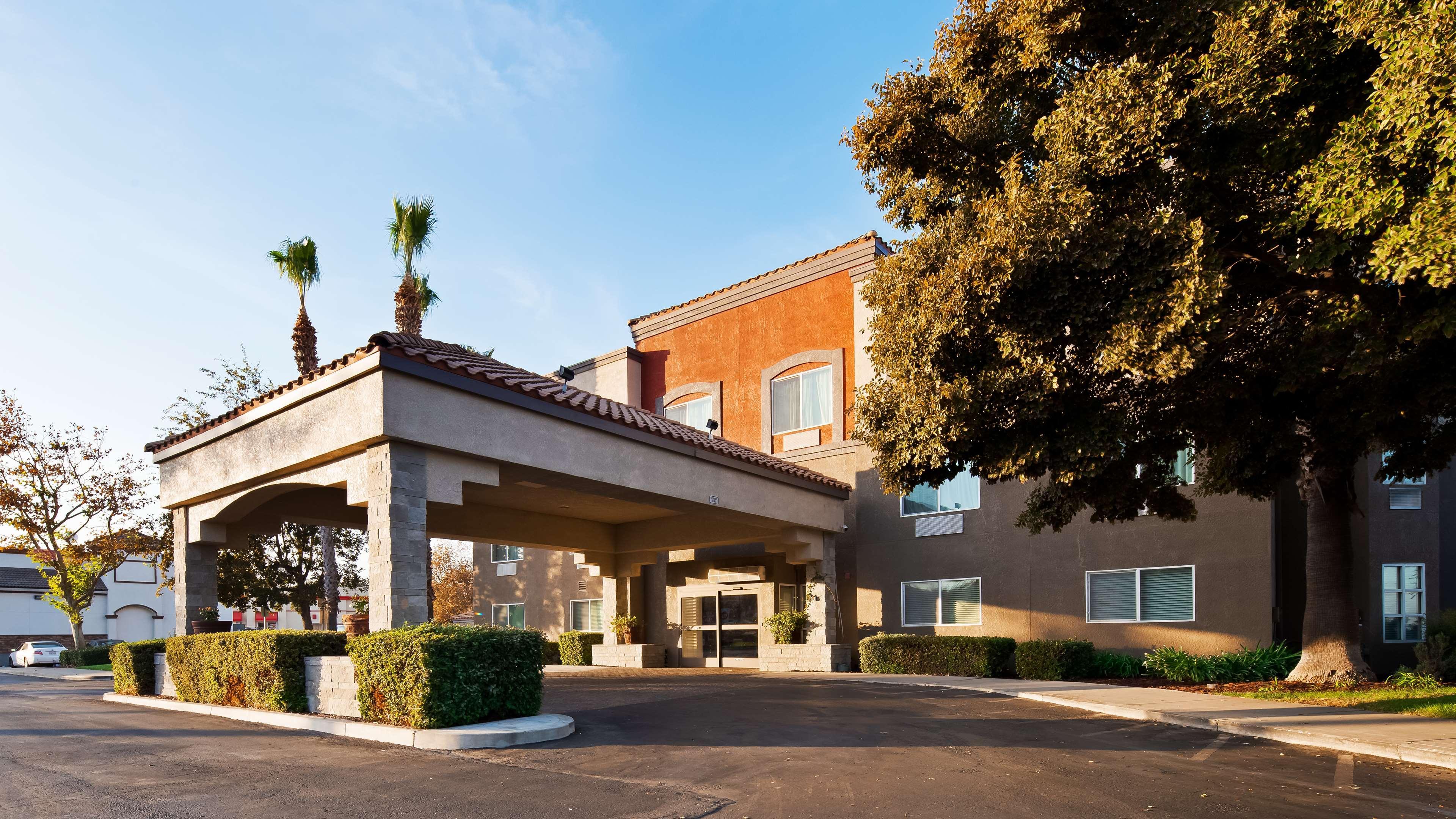 Best Western Plus Villa Del Lago Inn Patterson Екстер'єр фото