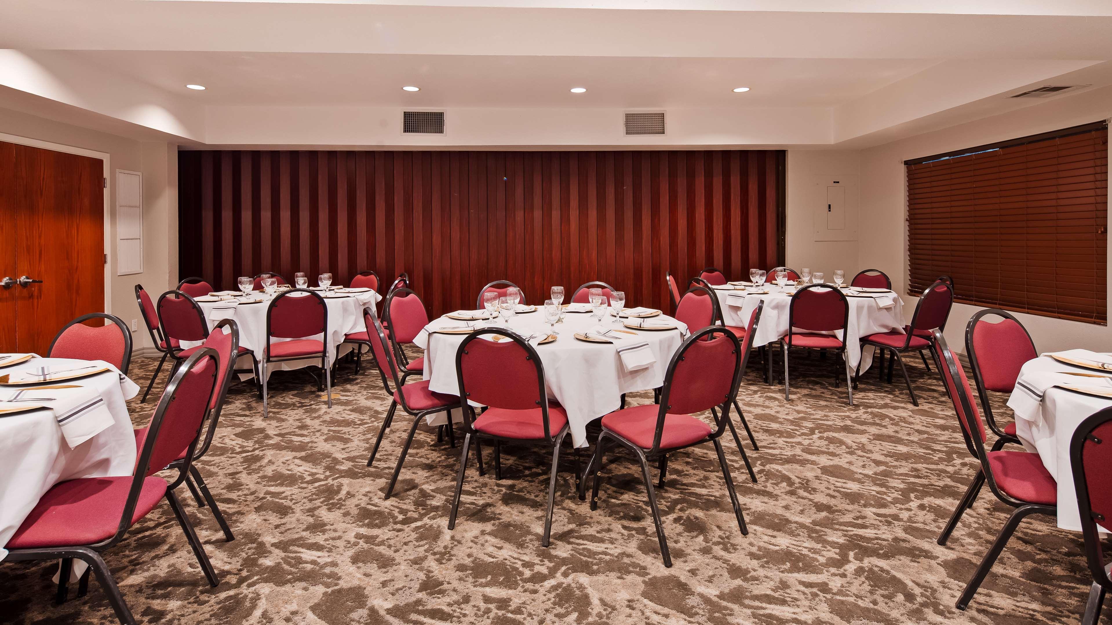 Best Western Plus Villa Del Lago Inn Patterson Екстер'єр фото