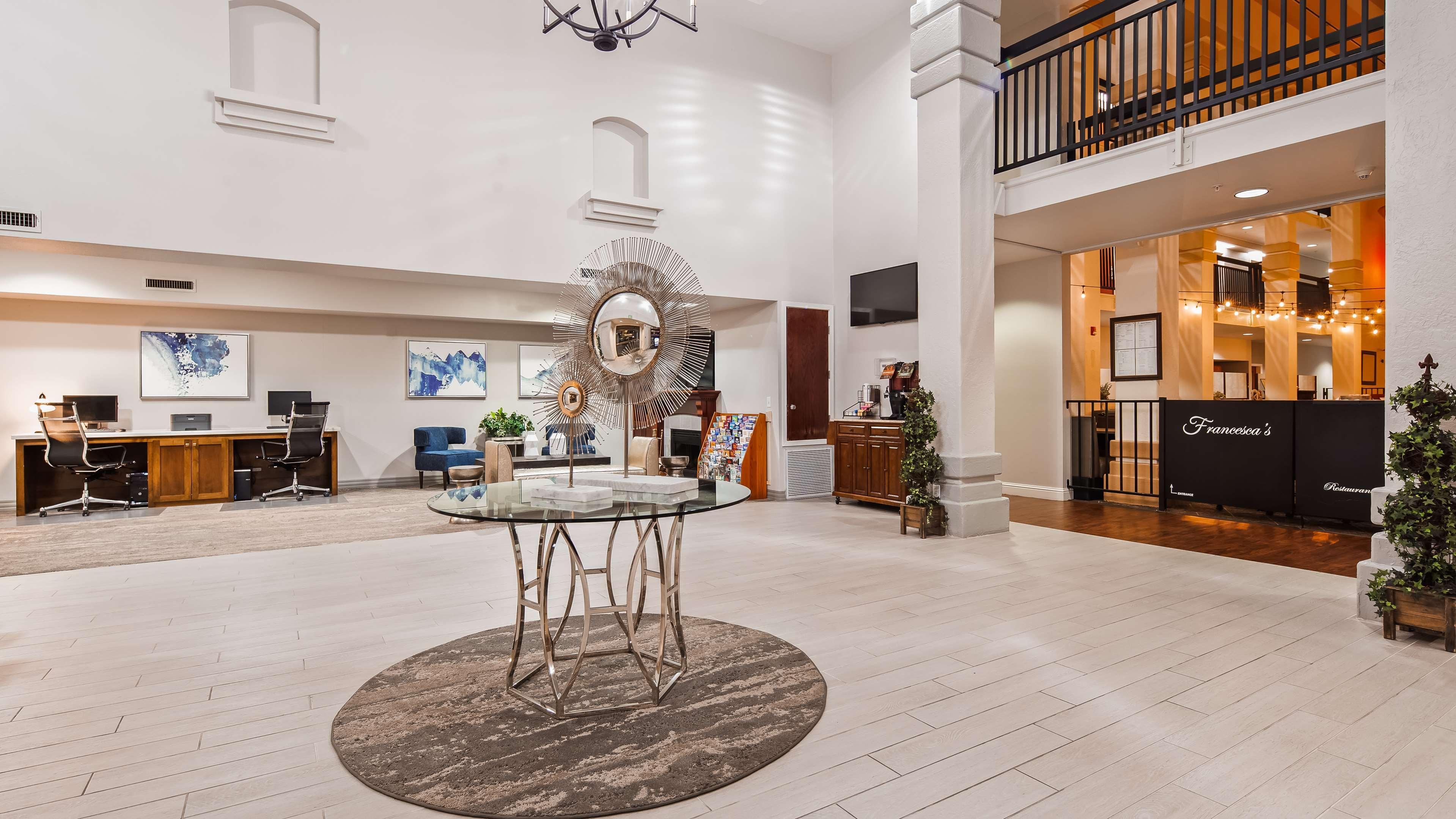 Best Western Plus Villa Del Lago Inn Patterson Екстер'єр фото