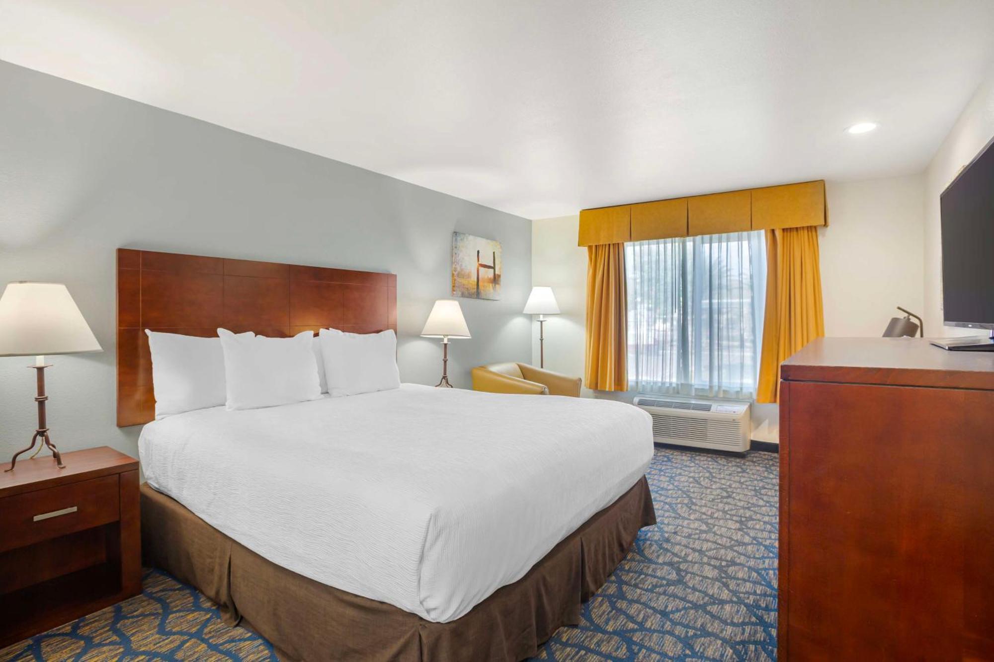Best Western Plus Villa Del Lago Inn Patterson Екстер'єр фото